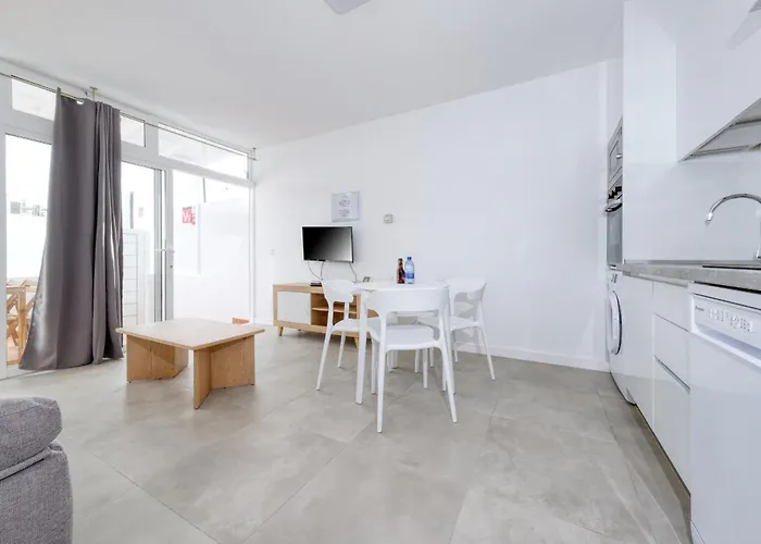 Puerto Amatista 1 - 100m To The By Lanzarote Appartement